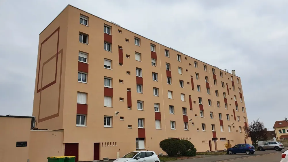 peinture extérieure à  Montfort-le-Gesnois